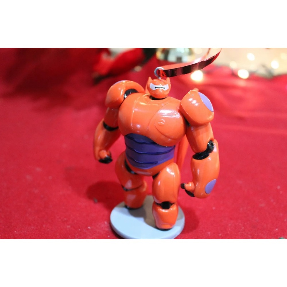Disneys Big Hero 6 ornament set! - Picture 3 of 6